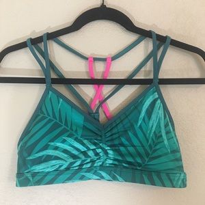 Nwot old navy leaf print sports bra medium